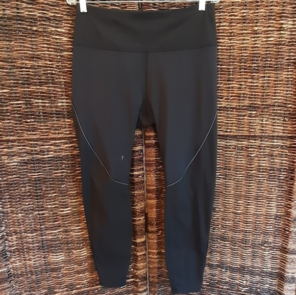 Athleta Large Cold Front Hybrid Run Tight Black Reflective Leggings Workout Yoga - Picture 1 of 9